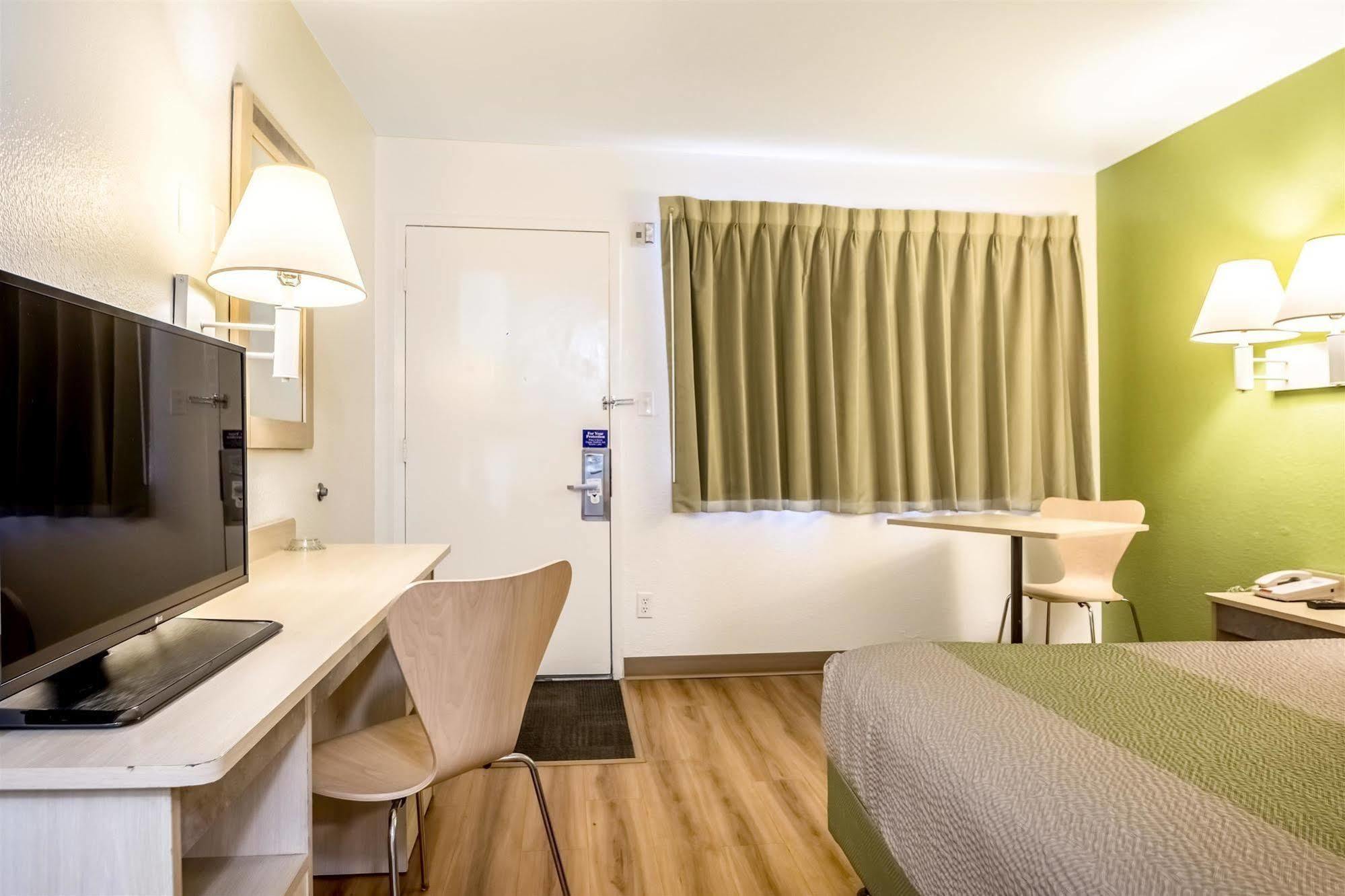 Motel 6-Pueblo, Co - I-25 Kültér fotó