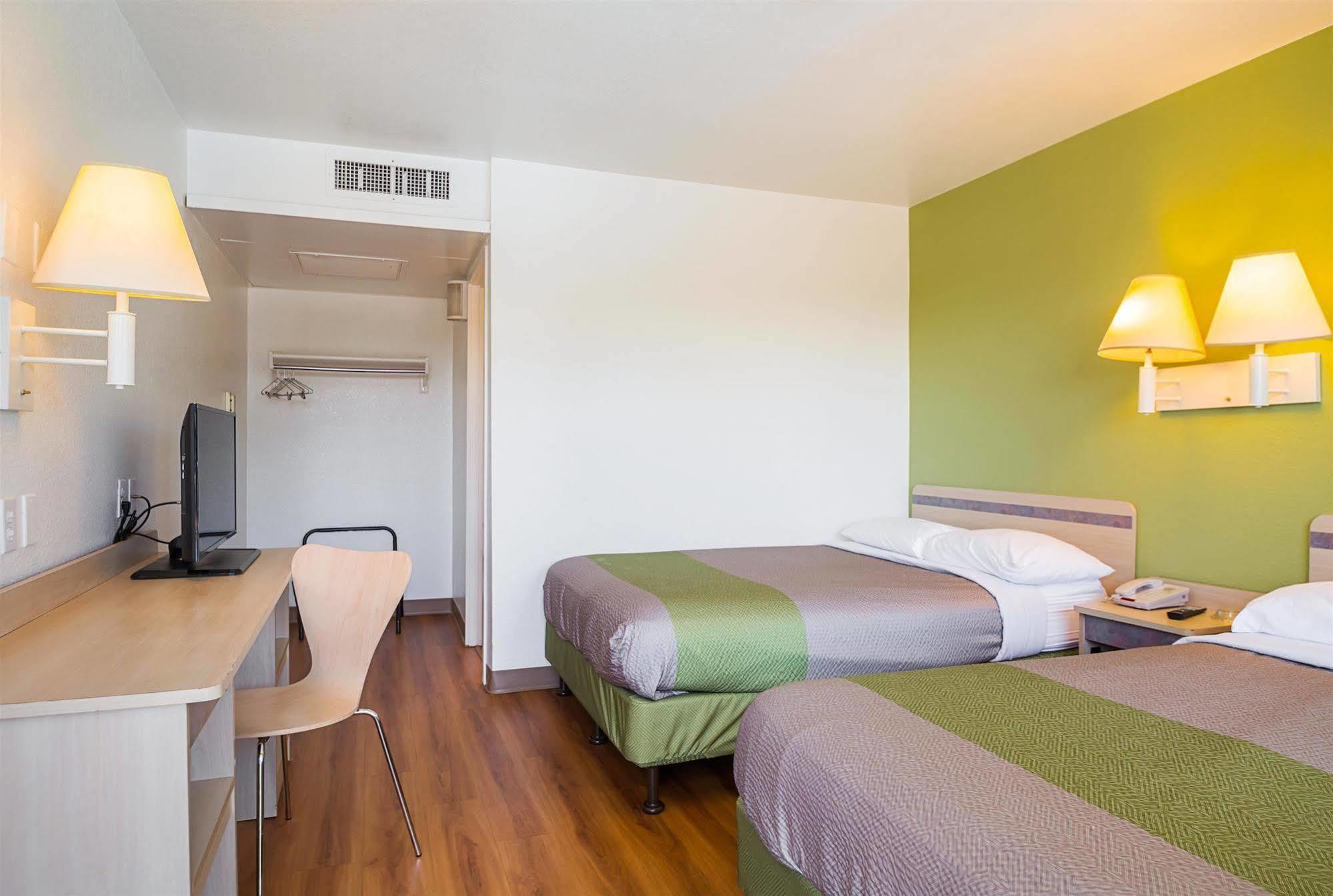 Motel 6-Pueblo, Co - I-25 Kültér fotó