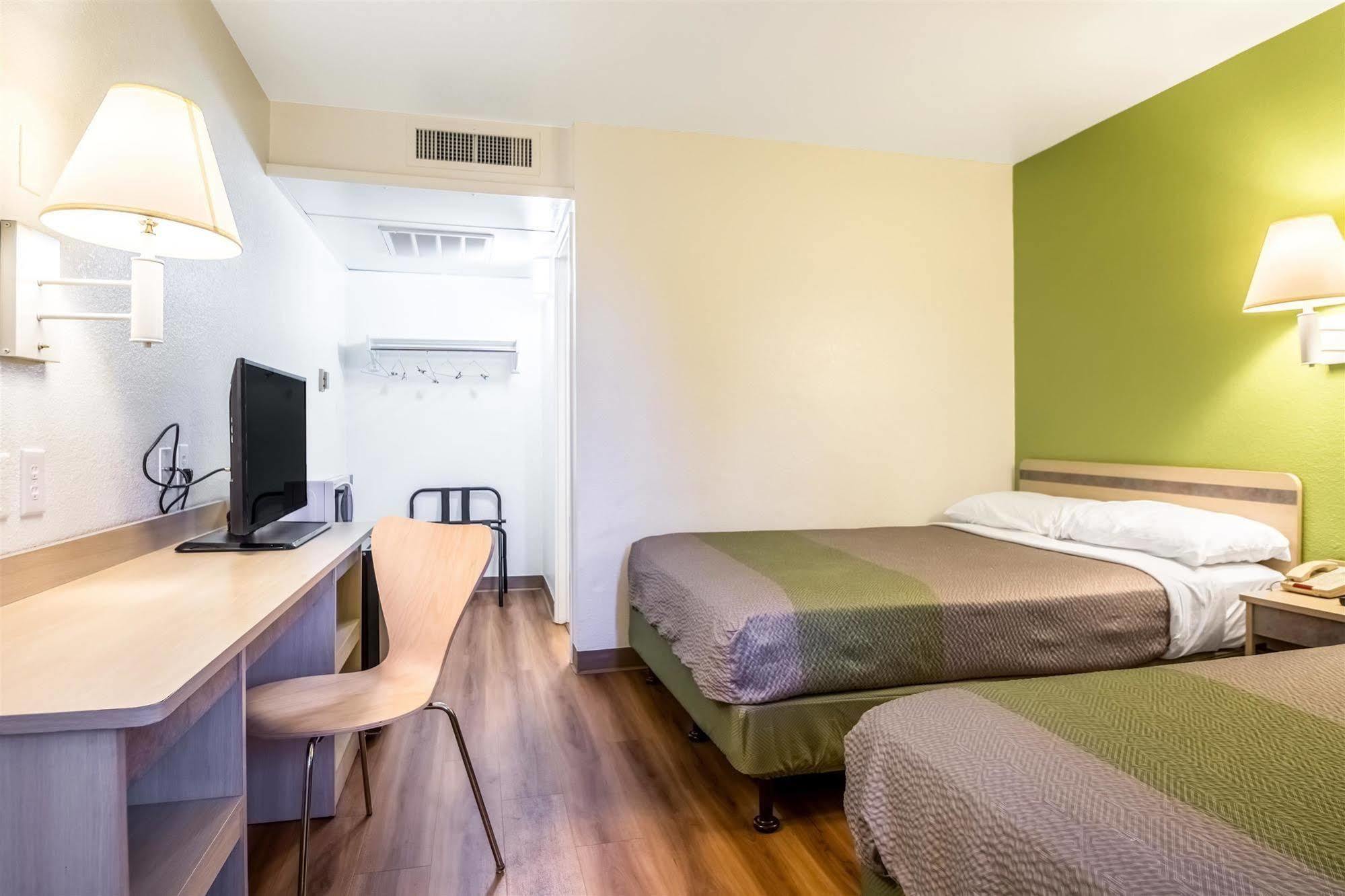 Motel 6-Pueblo, Co - I-25 Kültér fotó